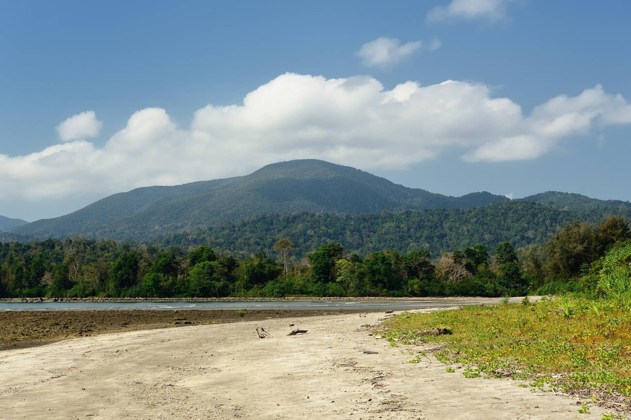 Saddle Peak National Park - Image 2