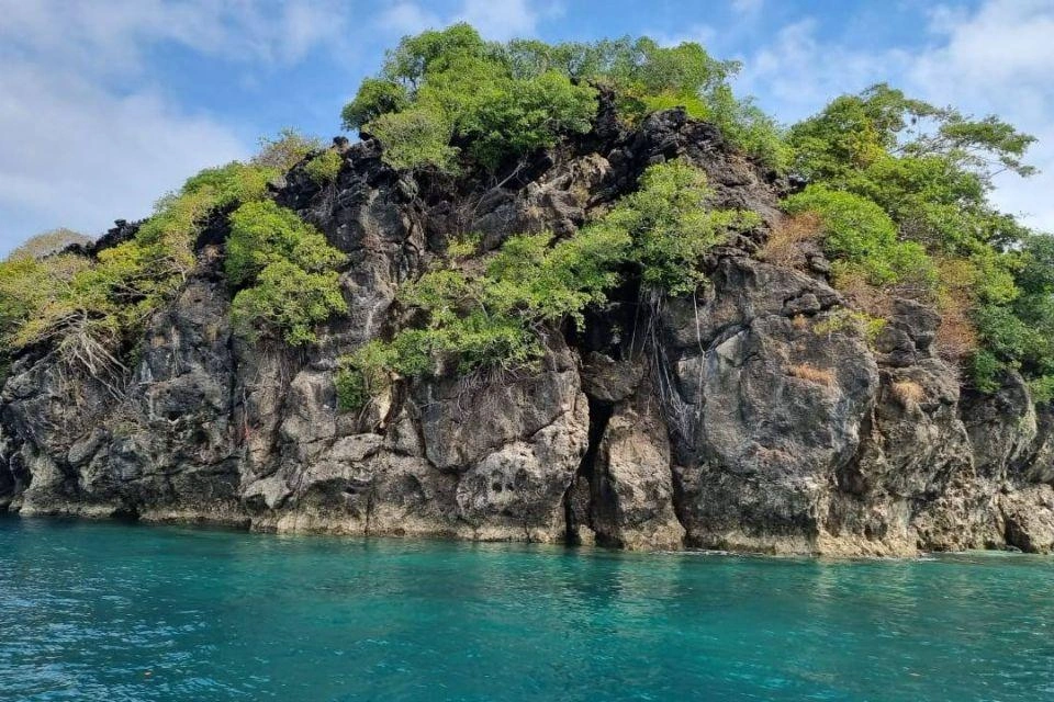 South Button Island National Park - Image 3